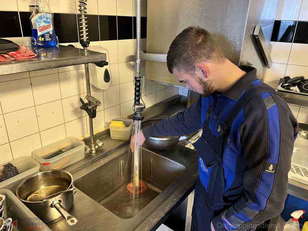 Gootsteen Ontstoppen Deurne Gootsteen Ontstoppen Deurne